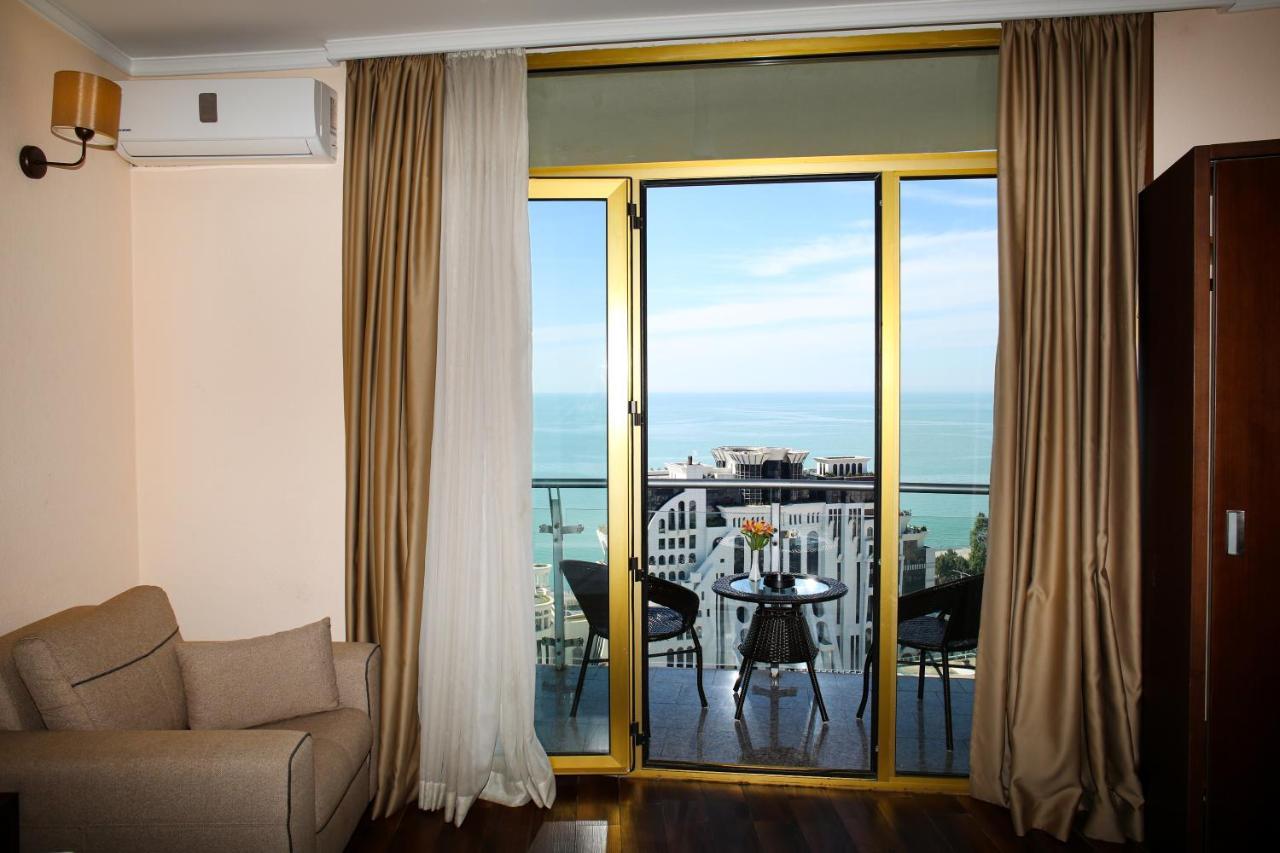 Hotel Corner Inn Batumi Exterior foto
